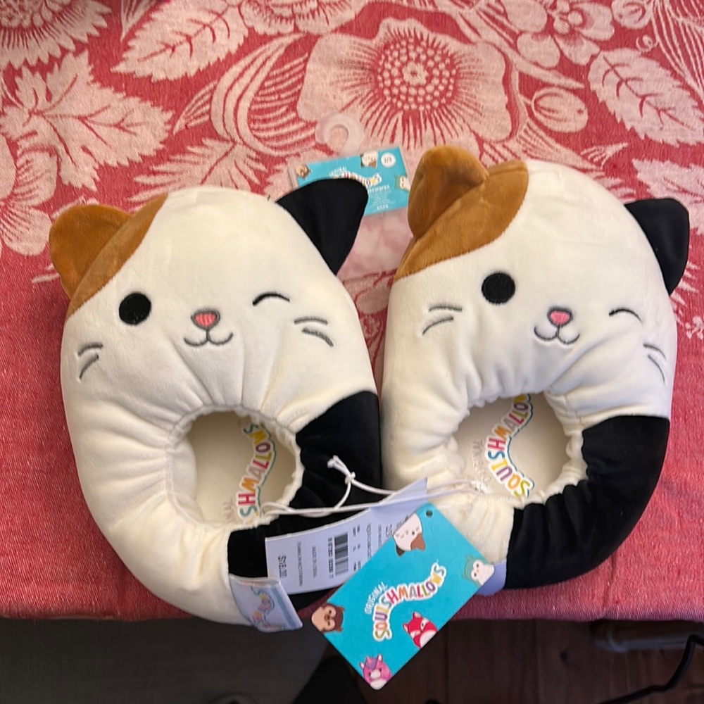 Squishmallow Cam the Cat Slippers size L 2/3 kids
